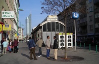 U6 Dresdnerstrasse